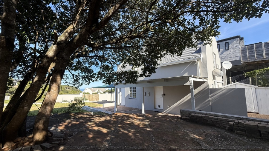 2 Bedroom Property for Sale in Brenton On Sea Western Cape